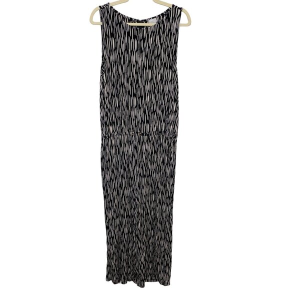 Chicos Travelers Sleeveless Jumpsuit Size 2 (12/14) Black & White Pattern - Picture 1 of 7